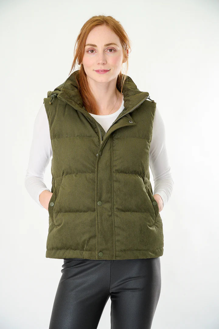 The Wide Wale Puffer - Moss Green