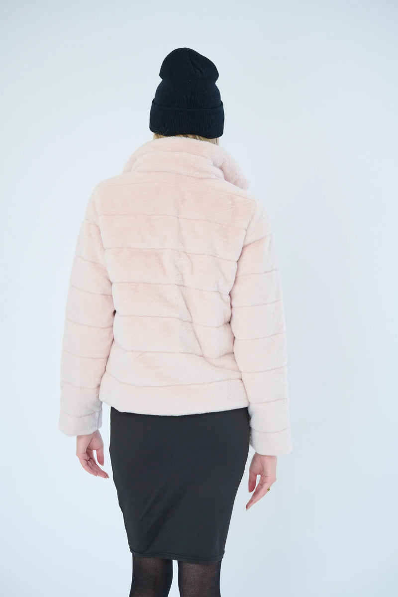 The Faux Fur Quilted Jacket - Soft Pink